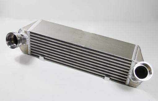 Forge FMINTBM-C - INTERCOOLER (bardziej wydajny) do 1M / 335 SINGLE TURBO N55 - BMW Seria 1 / BMW Seria 1M / BMW Seria 3